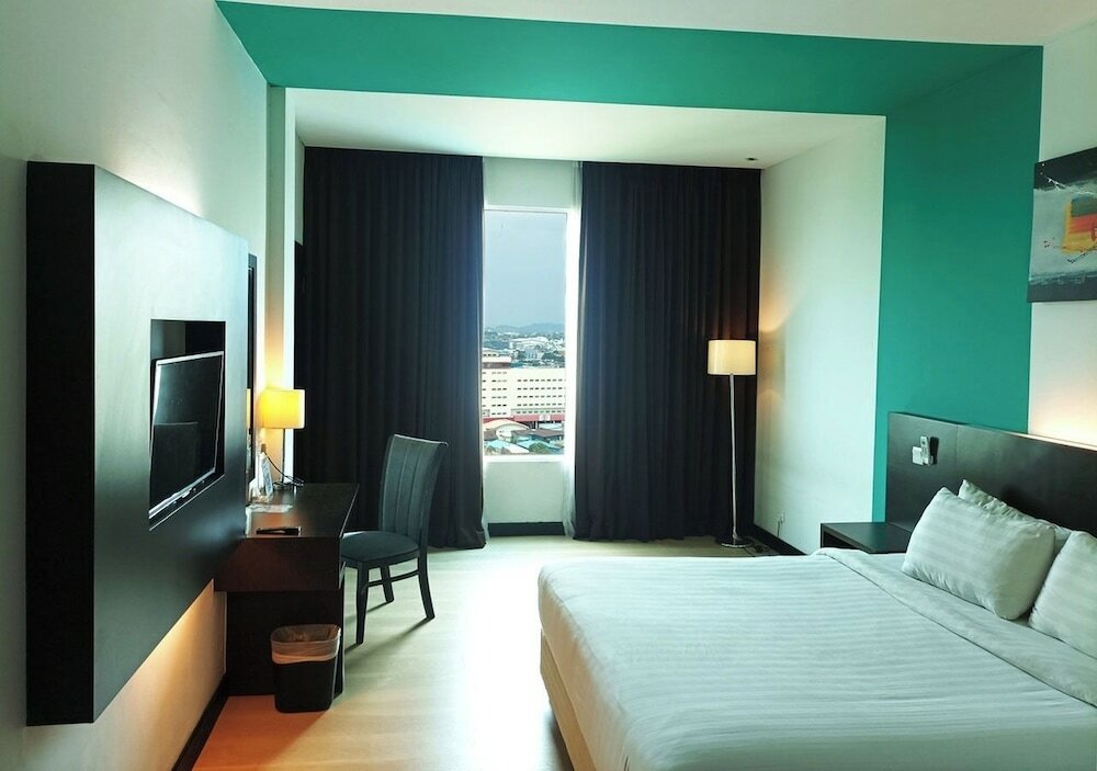 Фото King's Hotel Nagoya Batam