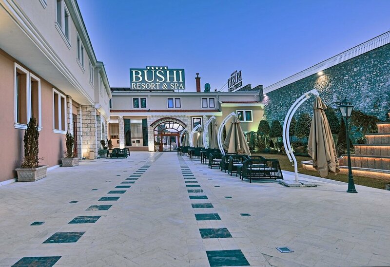 Гостиница Bushi Resort & SPA в Скопье