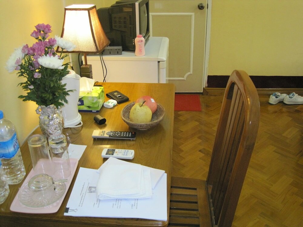 Фото Golden Guest Inn