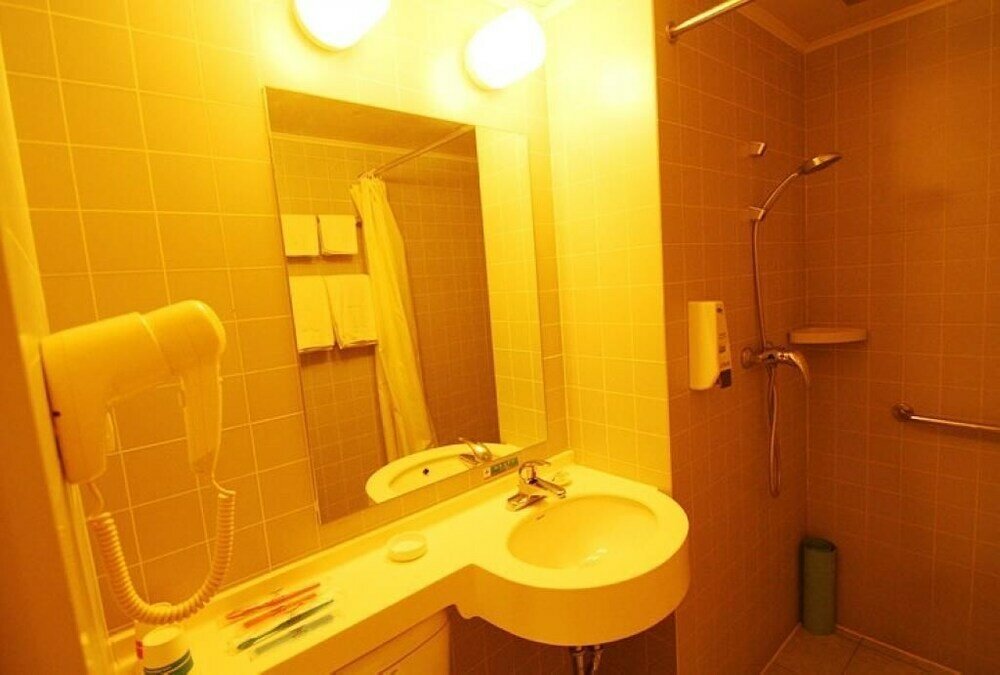 Фото Jinjiang Inn Changzhi Bayi Square