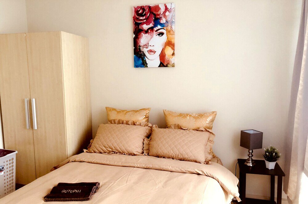 Фото Gotophi at The Gramercy Residences