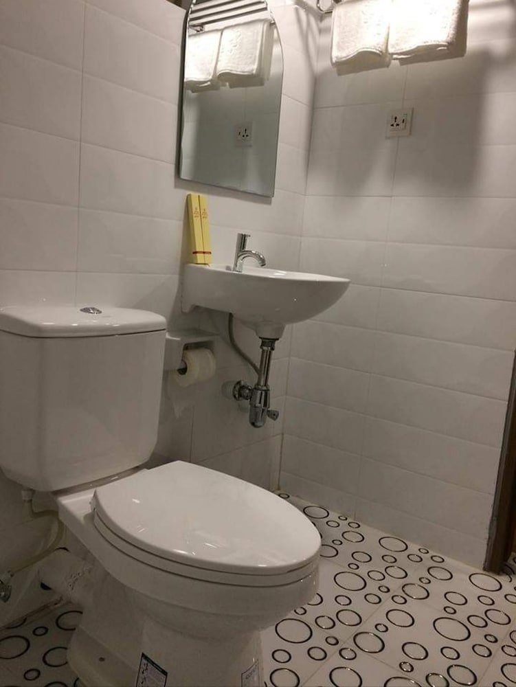 Фото Shwe Htee River View