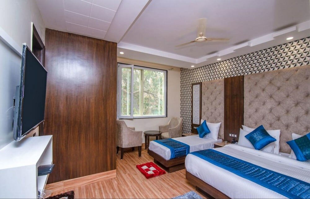 Фото Hotel Mannat Int