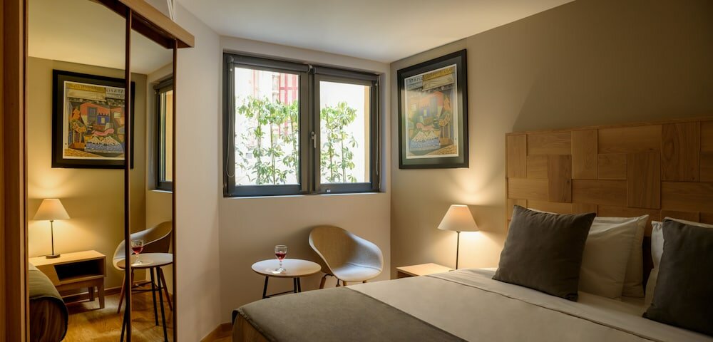 Фото Fos DownTown Suites