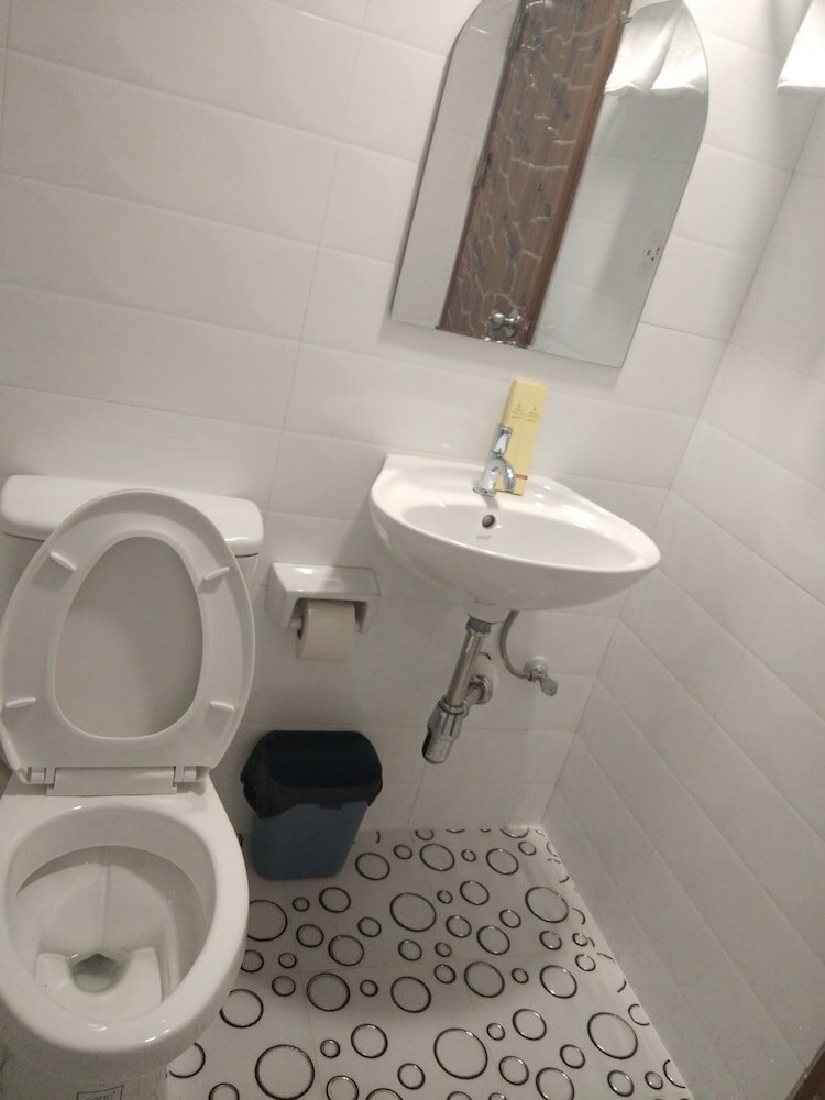 Фото Shwe Htee River View