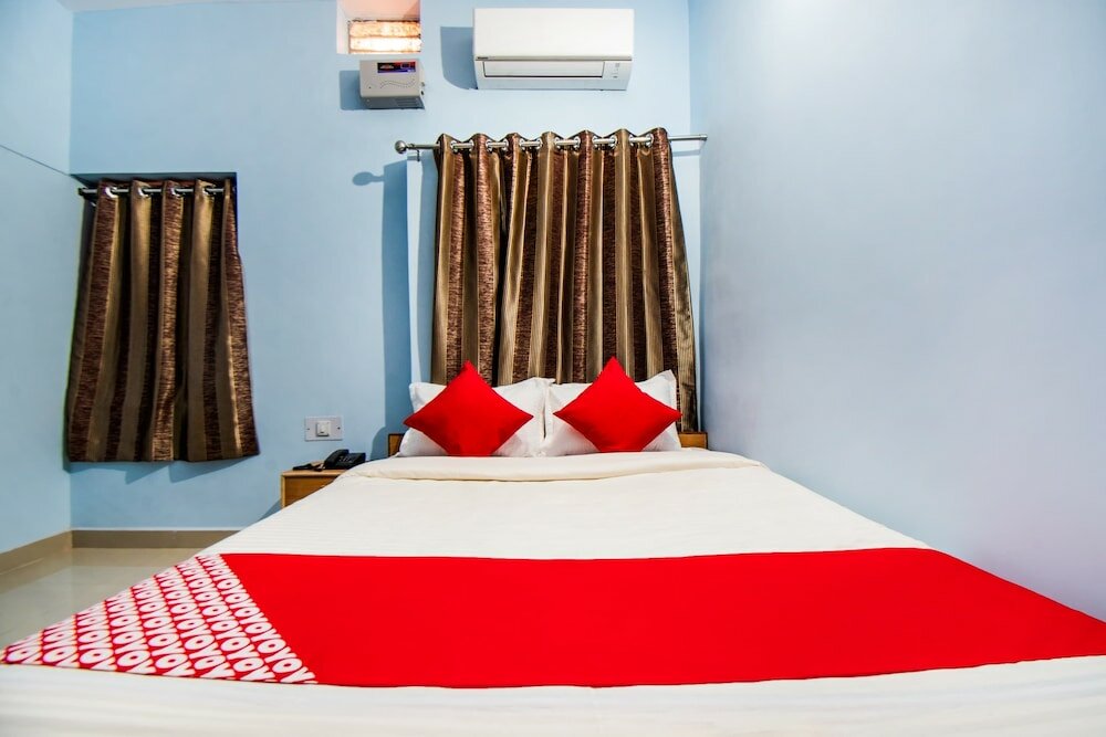 Фото Oyo 28156 Adam's Bridge International Hotel