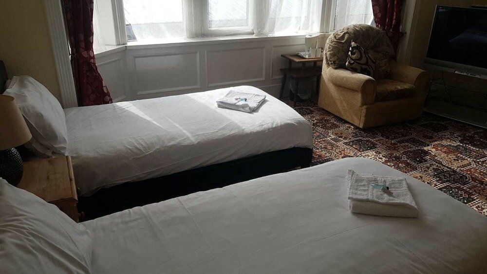 Фото The Waverley Guest House