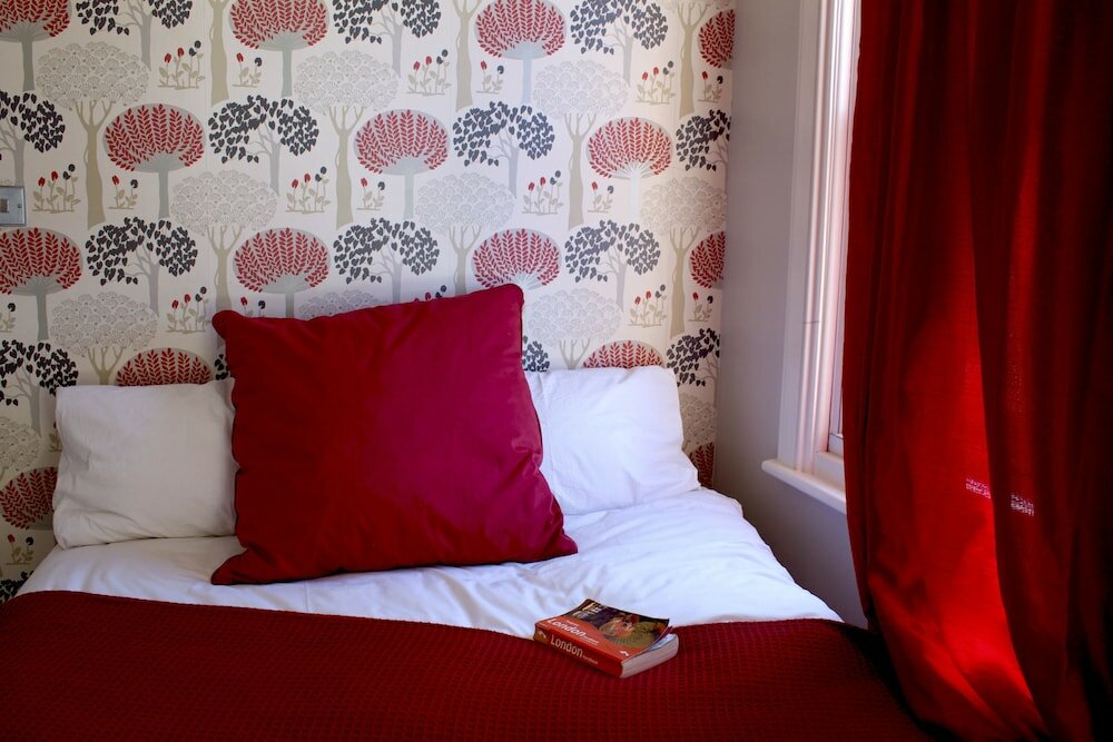 Фото Kensington Olympia Apartments