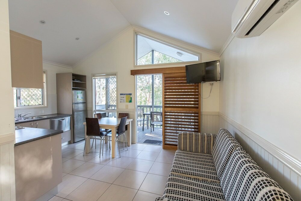 Фото Kirra Beach Tourist Park