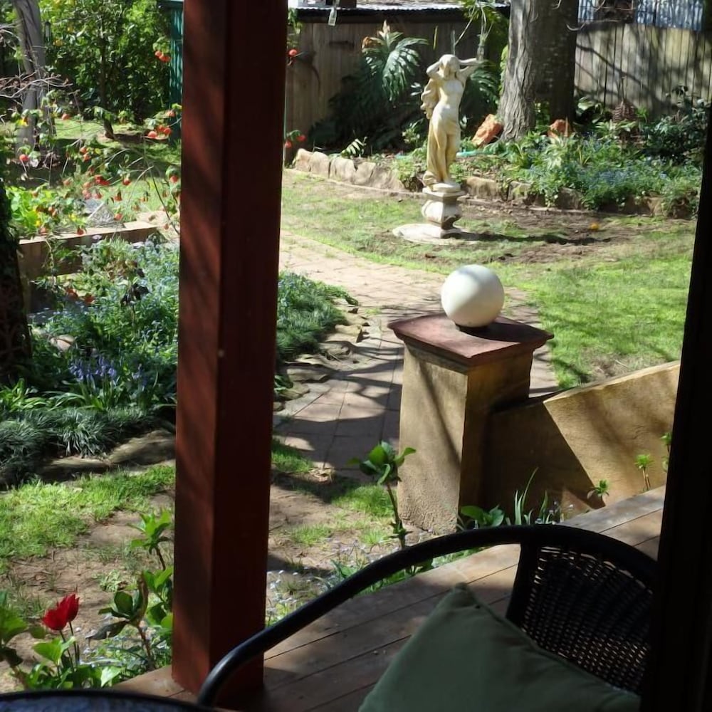 Фото Bowral Road Bed and Breakfast