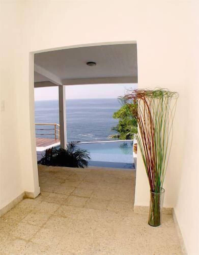 Фото Donde Mira El Sol Tu Casa SPA Resort EN Acapulco