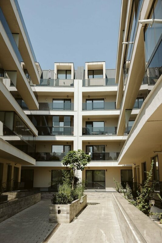 Гостиница Dec Apartments в Бухаресте