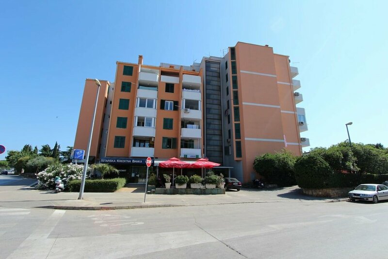 Апартаменты Apartments Greta в Ровине