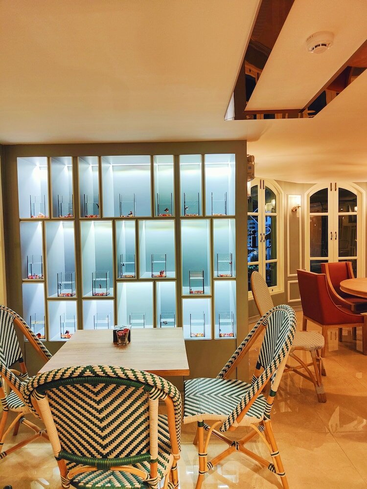 Фото Siri Ratchadamnoen Bangkok Hotel