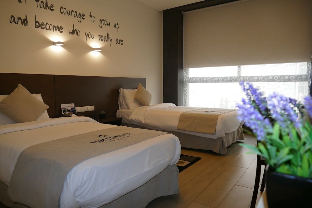 Фото Three O Nine Urban House