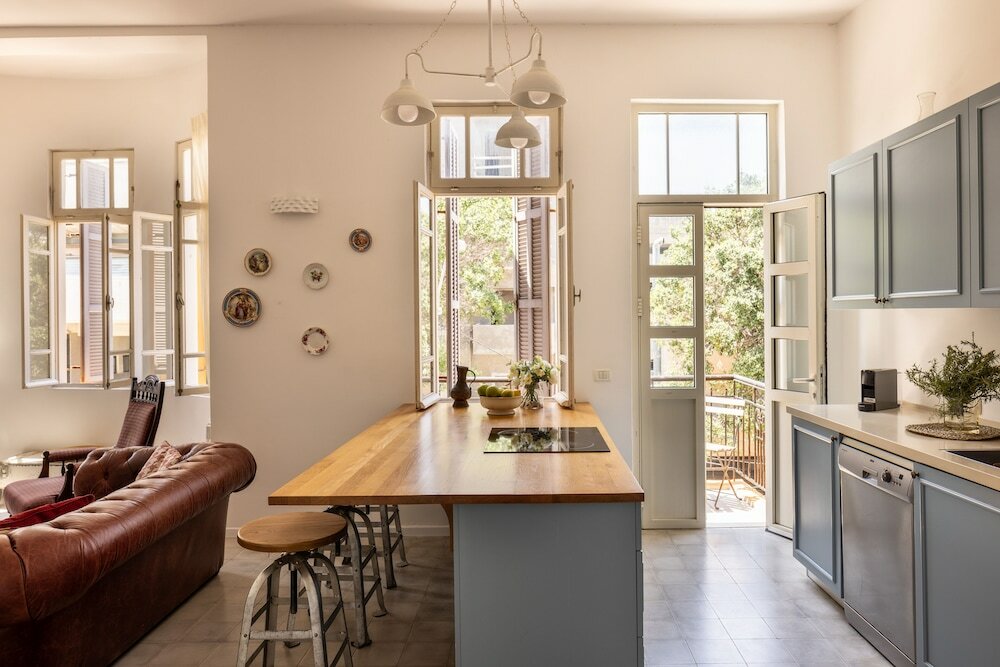 Фото Seaside Vintage Dream by Sea N' Rent