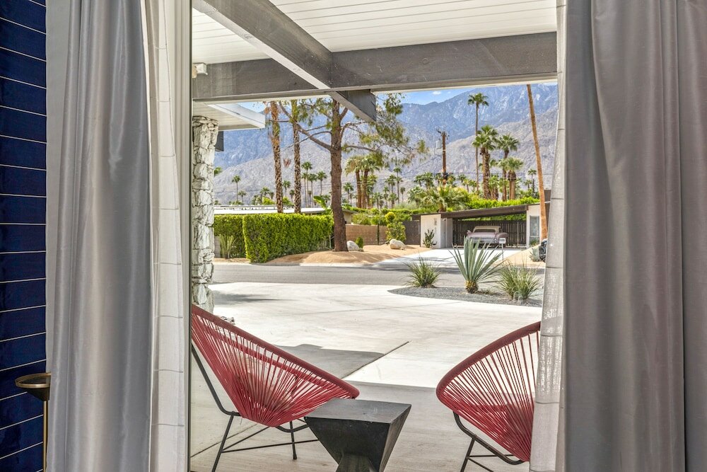 Фото The Beverly