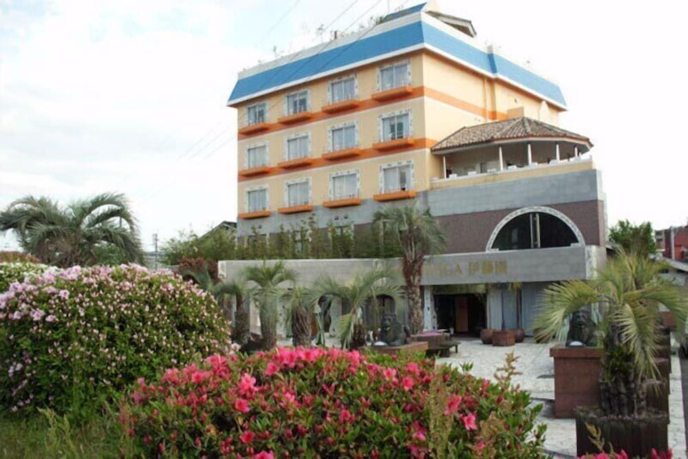 Фото отеля 1