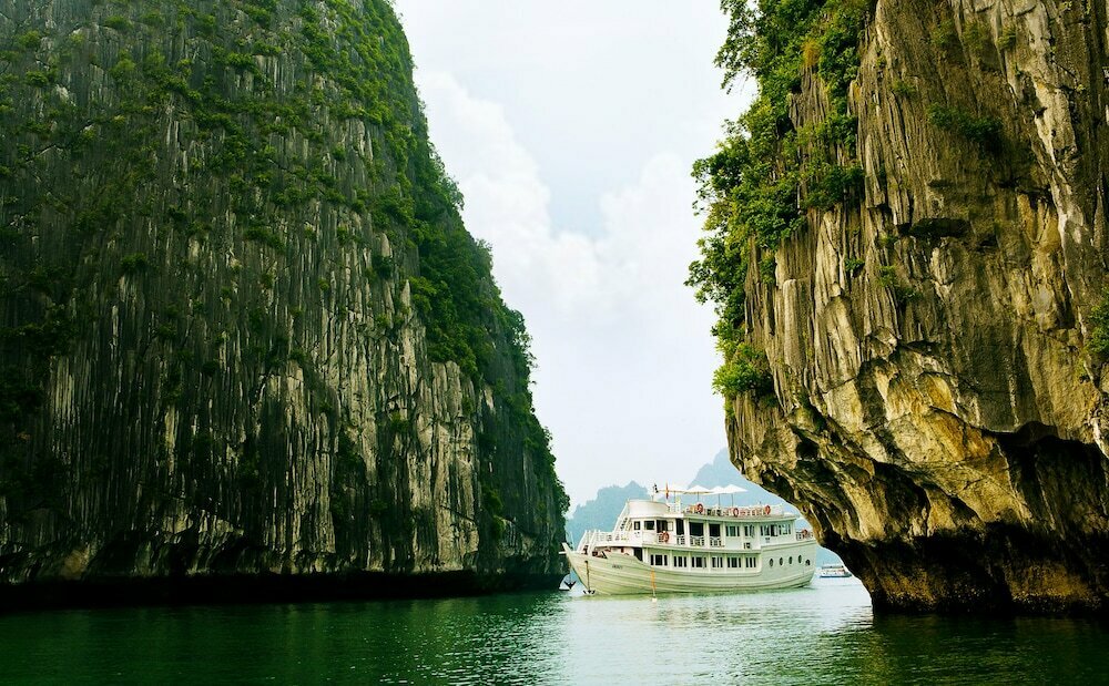 Hotel Legend Halong Private Cruise, Quảng Ninh Province, photo