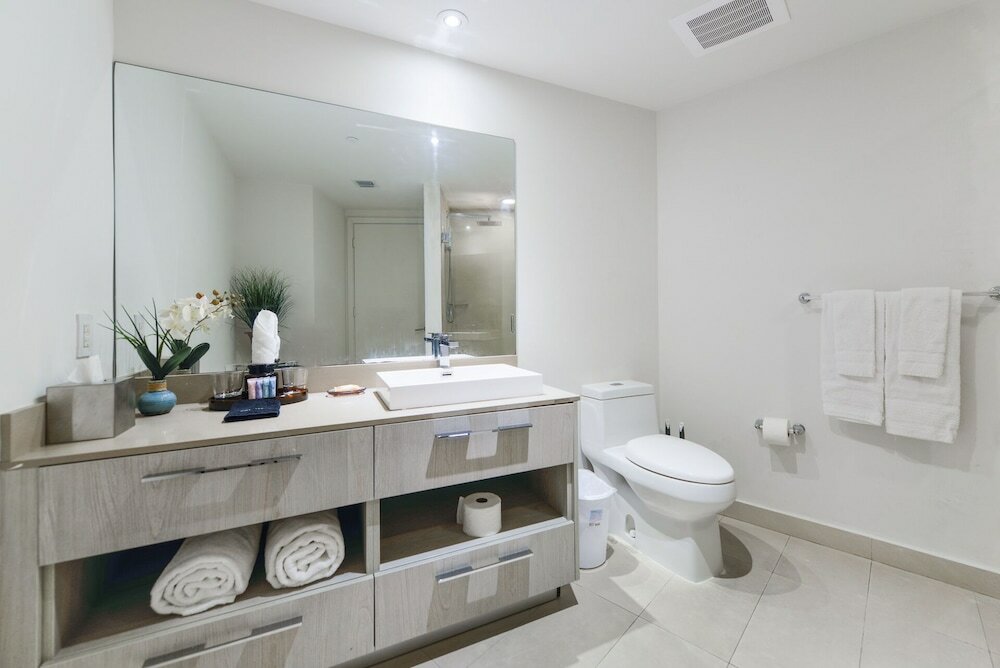 Фото Luxury condominium with great ocean view