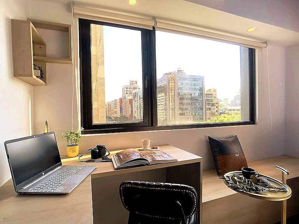 Фото Journey Town Inn