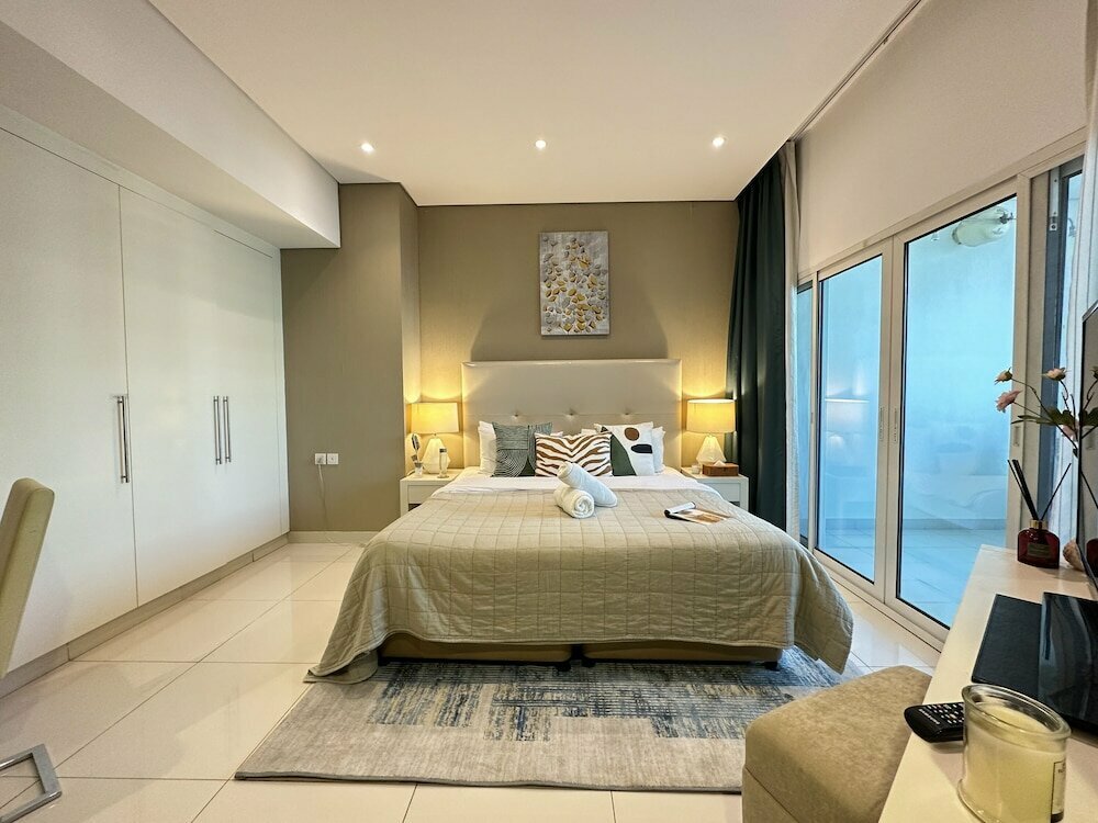 Short-term housing rental St-CourJardin-1705, Dubai, photo