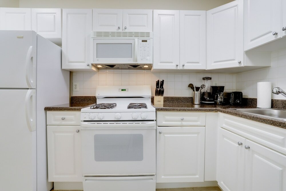 Фото Magnificent Condo Crystal City With Gym