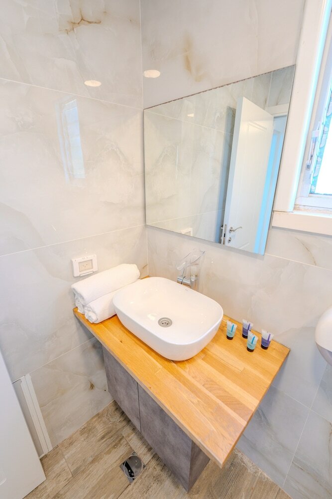 Фото Ha-Yarkon Forty One