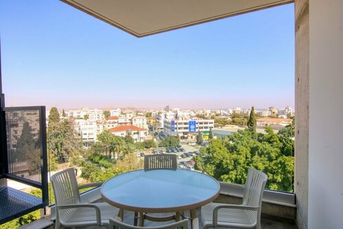 Гостиница Phaedrus Living Coral Suites Bliss в Ларнаке