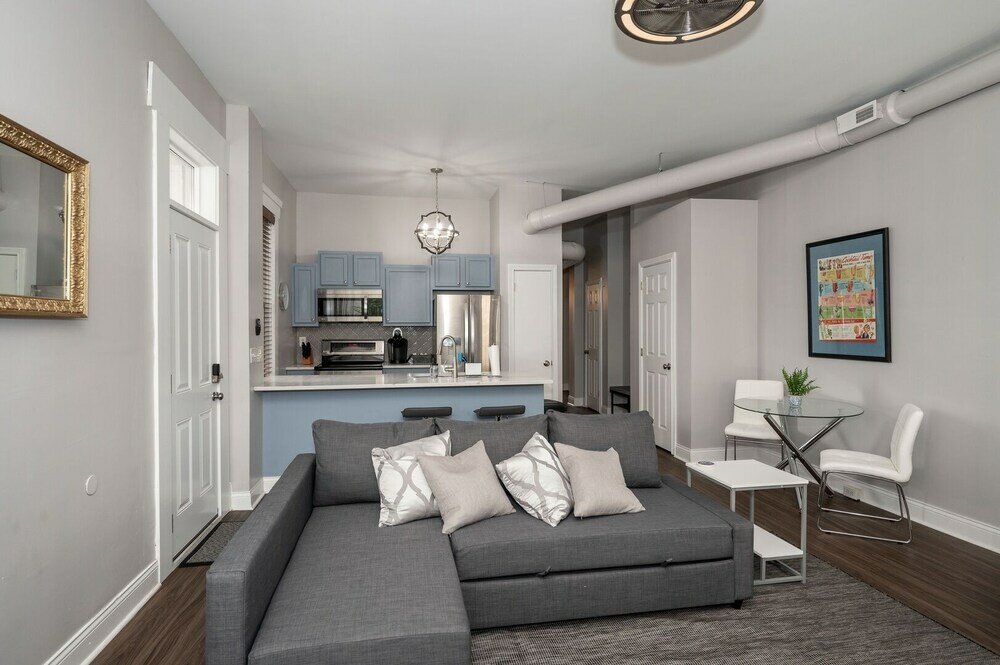 Фото Heart of Mainstrasse Apt 4