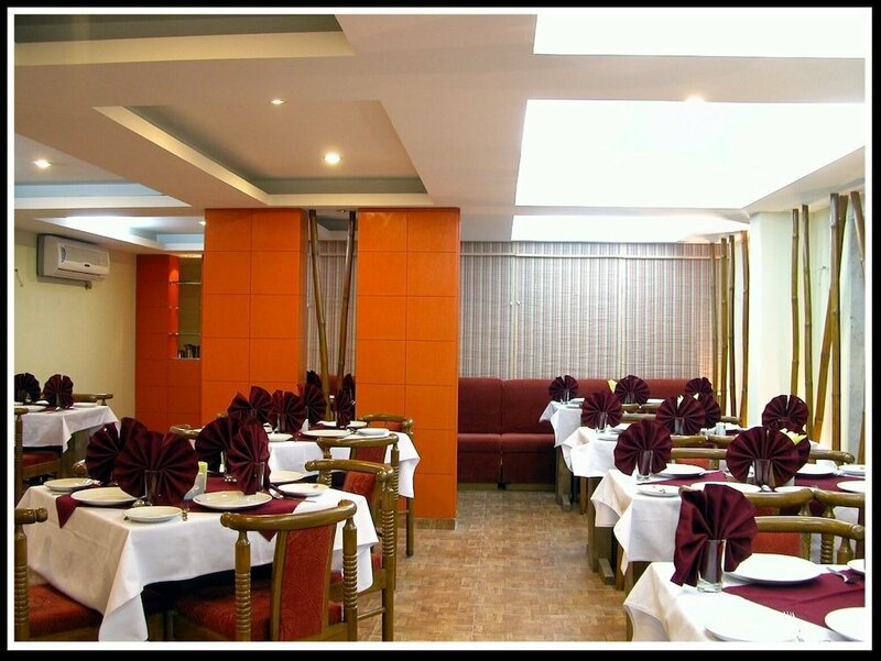 Гостиница Kishna Empire Hotel в Джайпуре