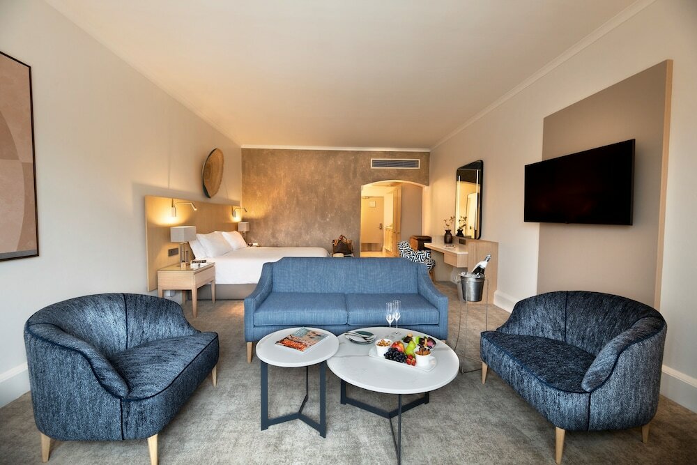 Фото Victoria & Alfred Hotel by Newmark