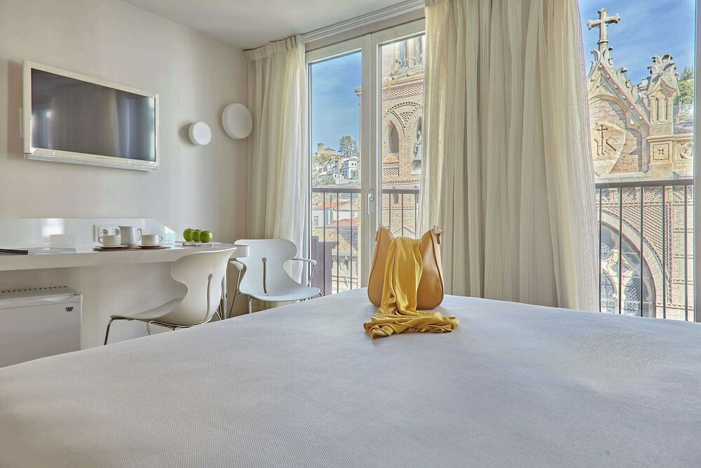 Фото Hotel Macià Granada Five Senses Rooms & Suites