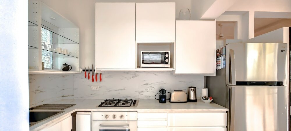 Фото Yona Hanavi Mmimosa