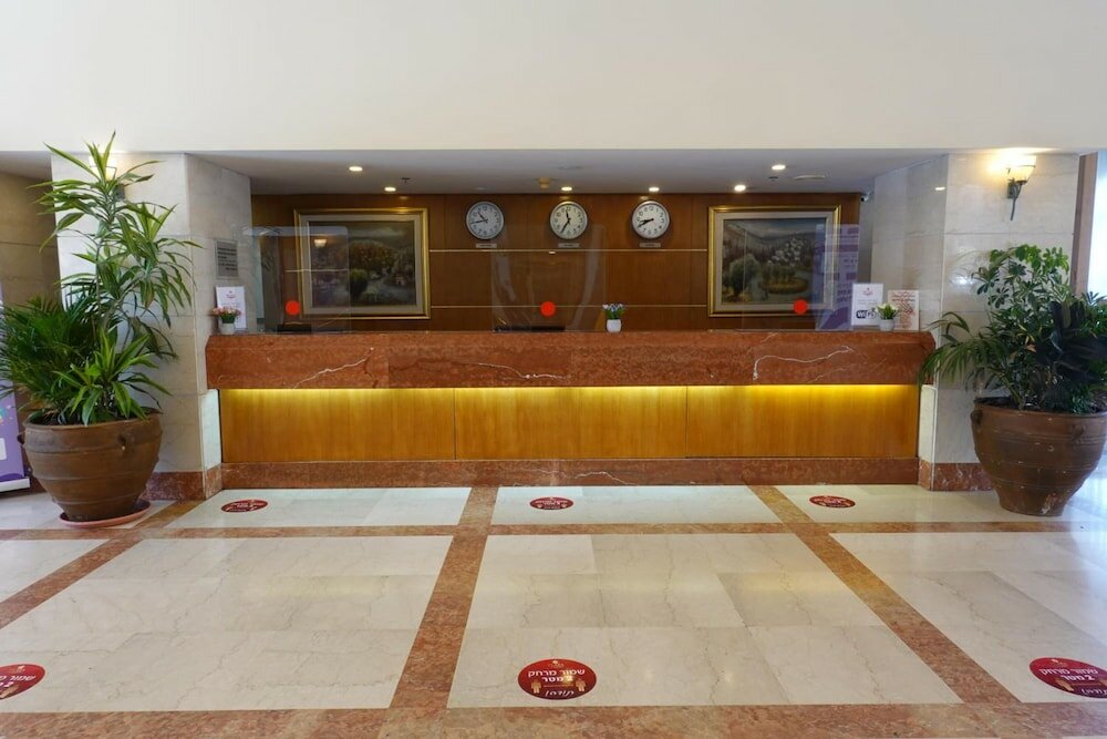 Фото Nazareth Plaza Hotel