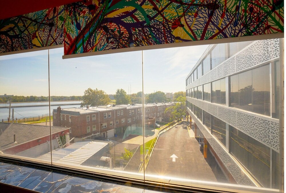 Фото Philly Inn & Suites