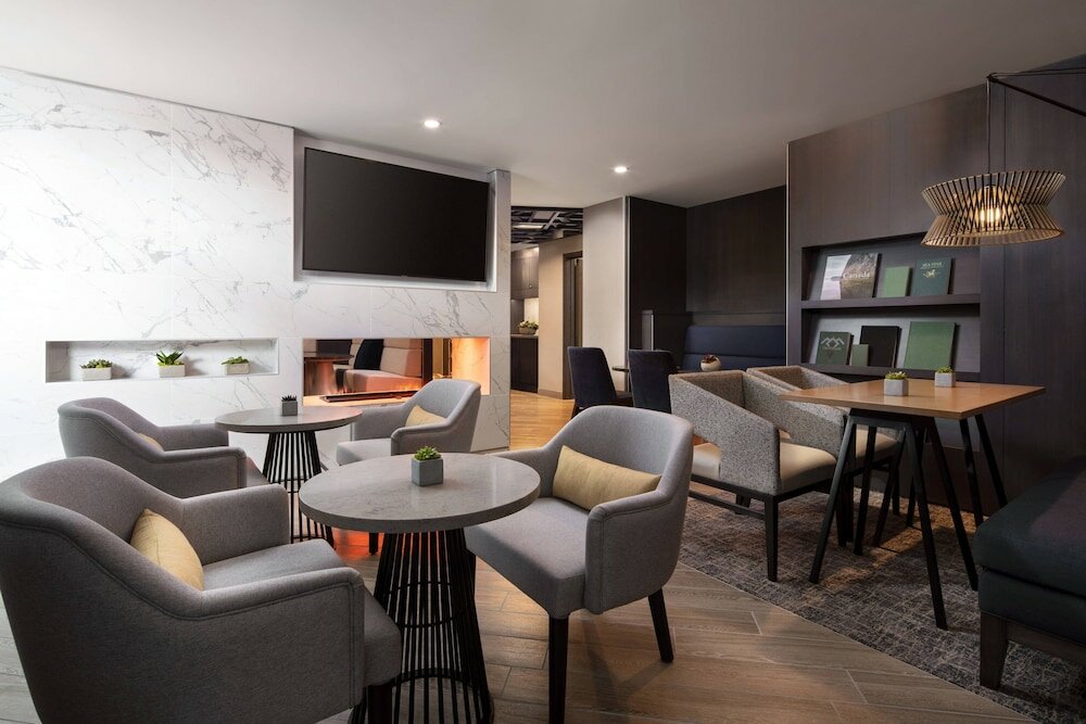 Фото Vancouver Airport Marriott