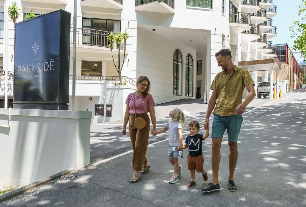 Фото Parkside Hotel & Apartments Auckland