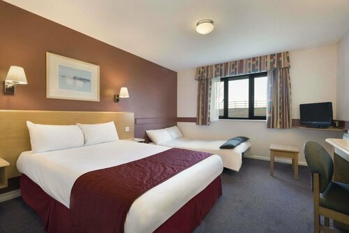 Гостиница Days Inn by Wyndham Membury M4