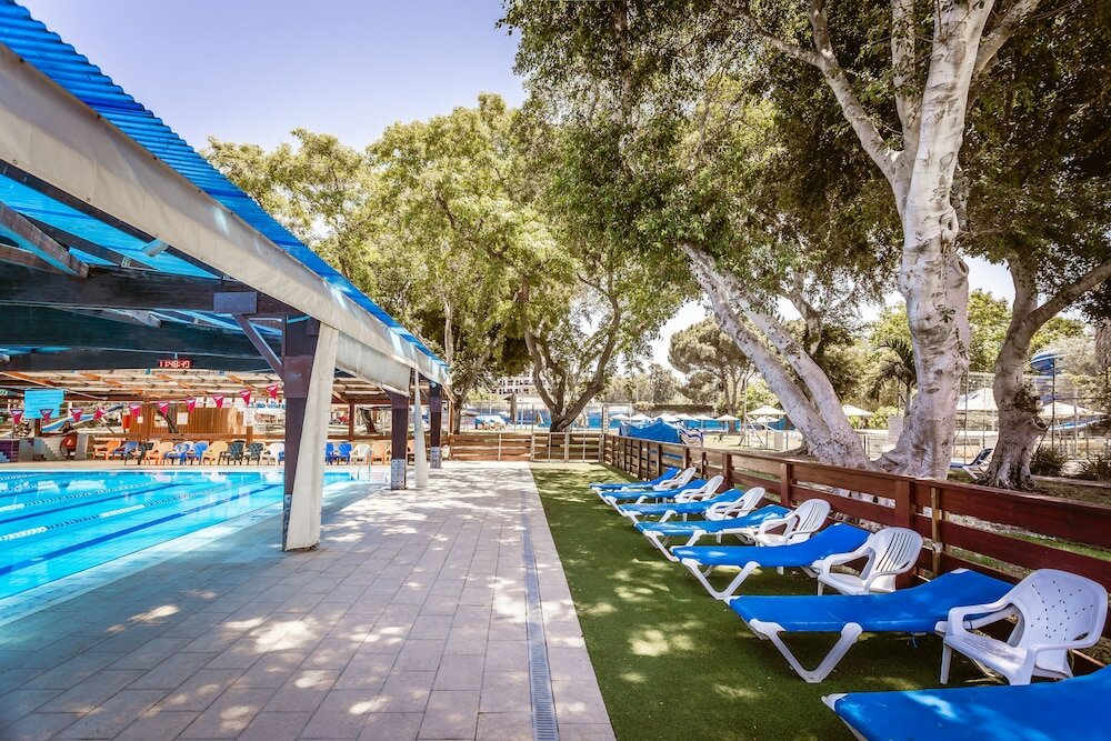 Фото Kfar Maccabiah Hotel and Suites