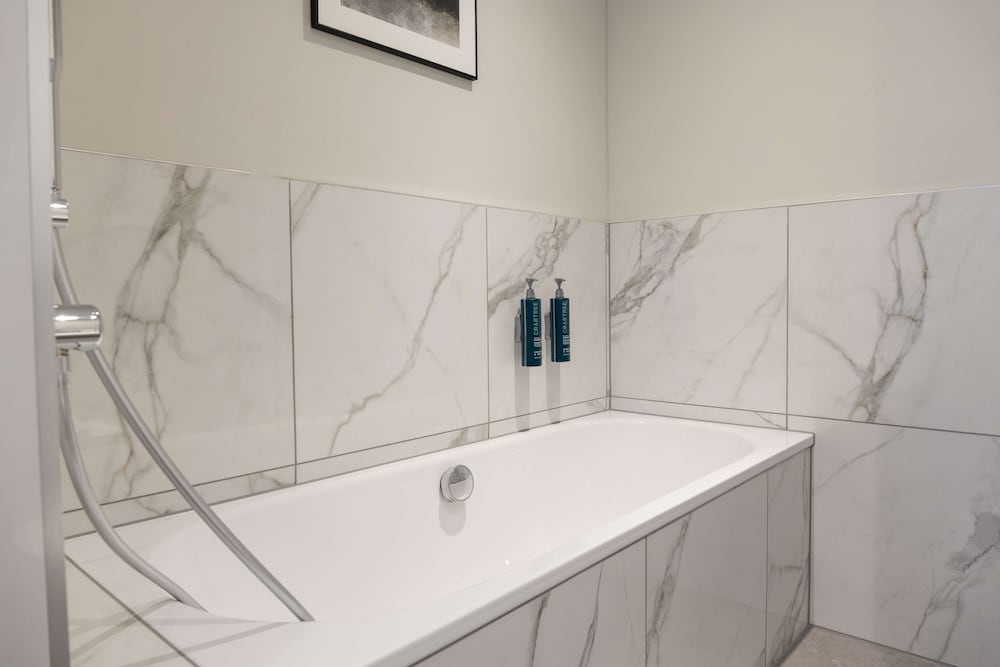 Фото Hilton Cardiff