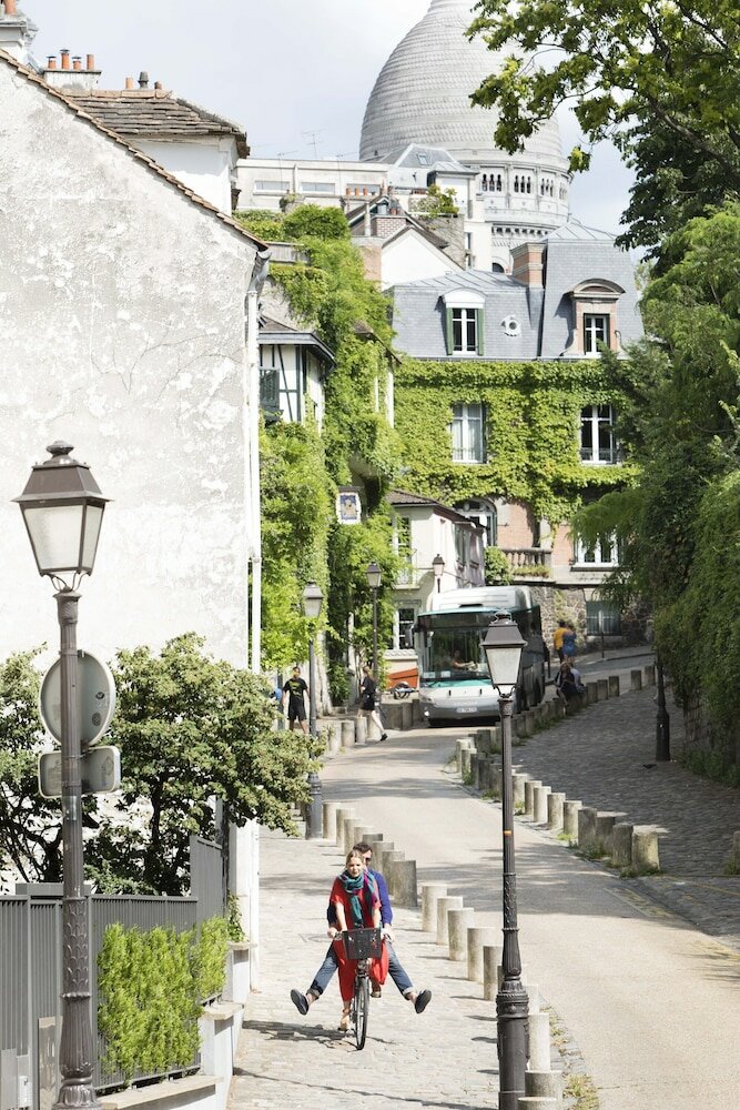 Фото Hotel Des Arts Paris Montmartre