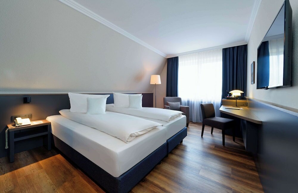 Фото Hotel Landgut Horn