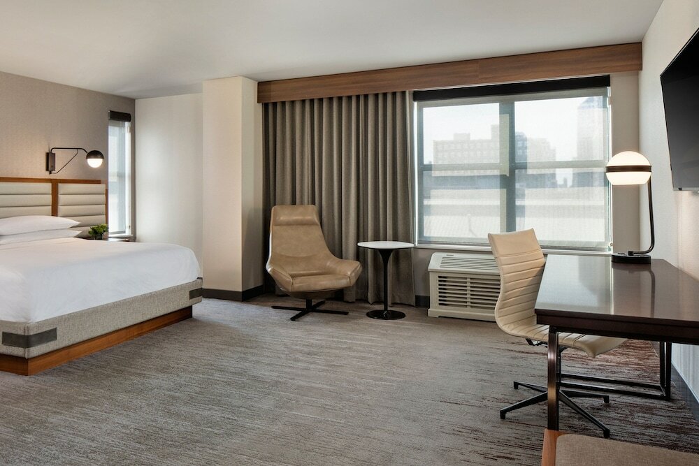 Фото Renaissance Minneapolis Hotel, The Depot