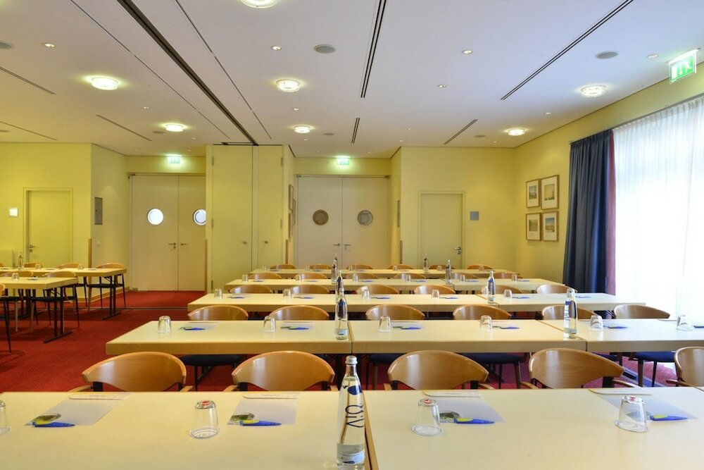 Фото Strand-Hotel Hübner