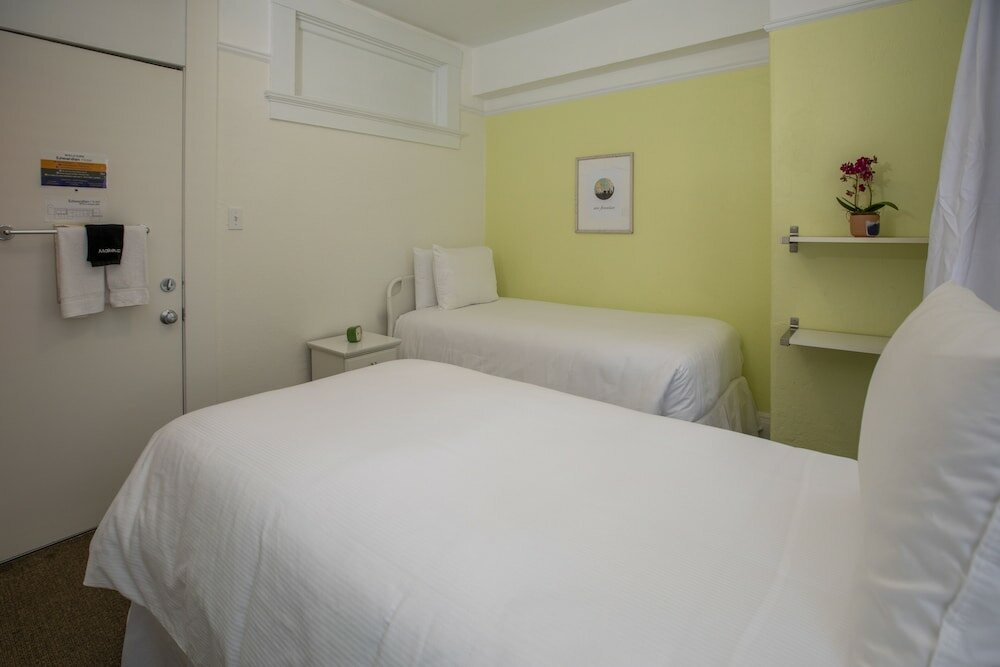 Фото Edwardian Hotel