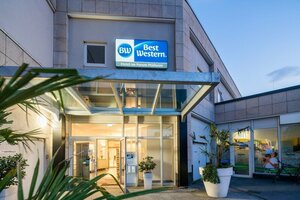 Гостиница Best Western Hotel Im Forum Muelheim