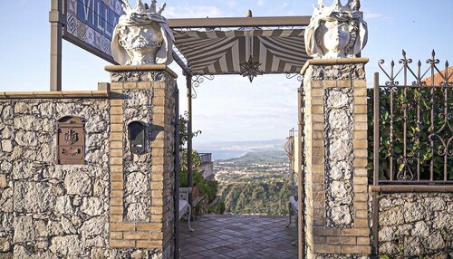Внешний вид отеля Hotel Villa Ducale в Таормине, фото 3