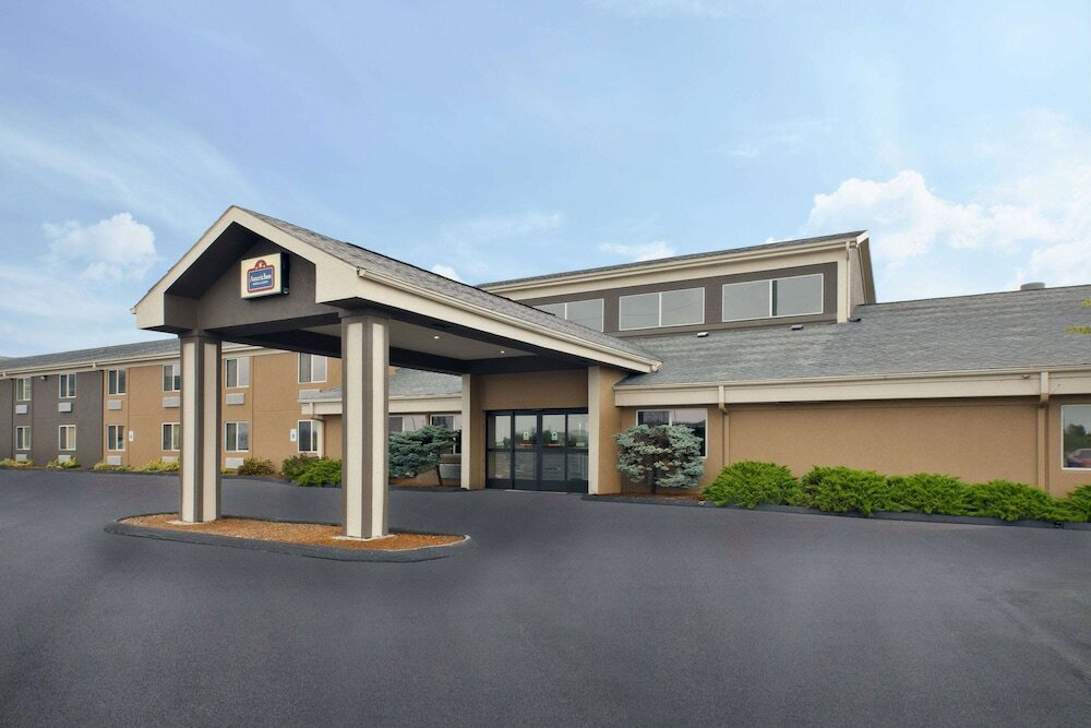 Фото AmericInn by Wyndham Bay City