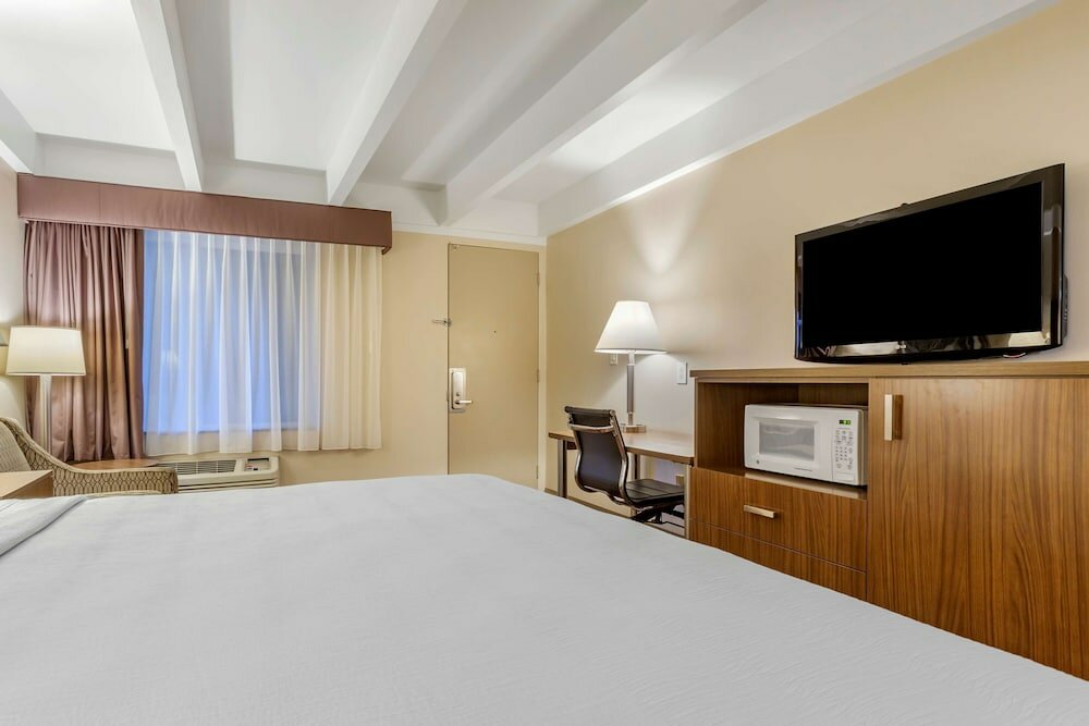 Фото Best Western El Rancho Palacio